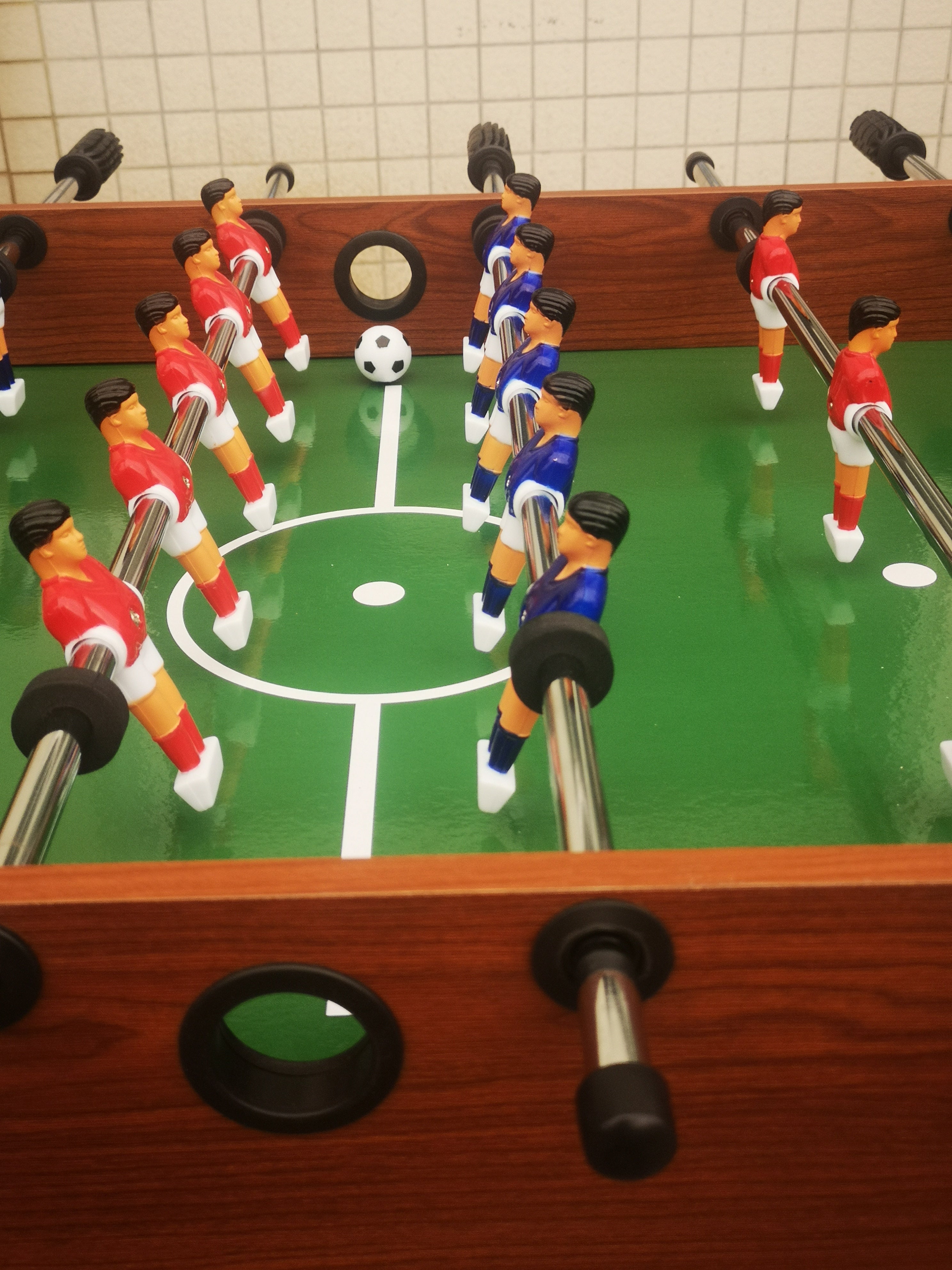 48" Freestanding Foosball Table with Steel Rods and Cup Holders, Wood Grain Indoor Game Room Arcade Table